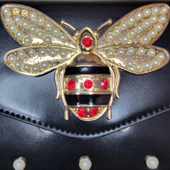 Gucci (Smoochi) Bee Bag (It's NOT real Gucci!!!) - Picture 7 of 8
